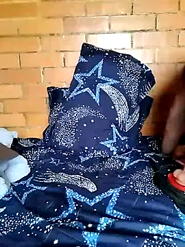 Snapshot of Scarlett45_ chatting on 02/18/25, 03:10 Scarlett45  online show from 02/18/25, 03:10