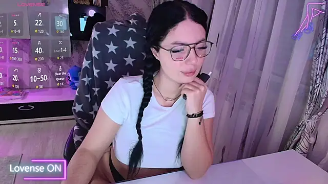 BellaaNoir online show from 11/16/25, 08:36