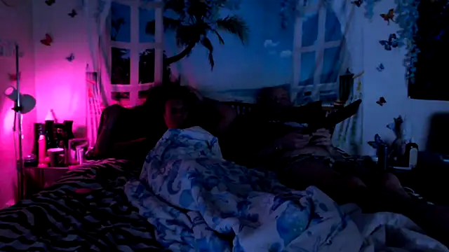 Samanthabrownlatina7 online show from 01/04/25, 08:48