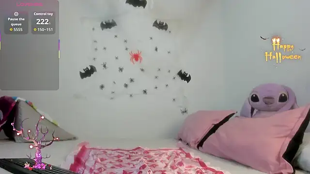 Hannah Baileyy online show from 10/28/25, 01:42