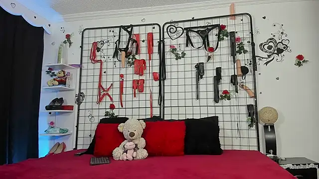 abby eemily online show from 12/18/25, 12:00