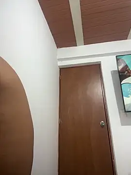 Snapshot of LollaByer chatting on 02/28/25, 02:09 LollaByer online show from 02/28/25, 02:09