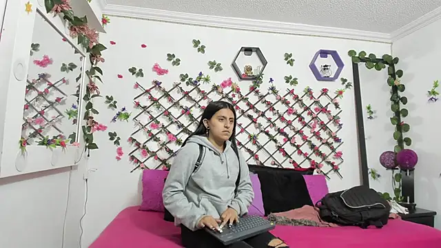 thedream girls online show from 02/24/25, 07:09