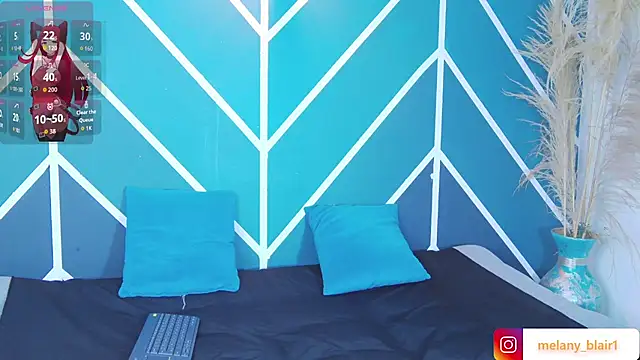 Snapshot of melany_blair chatting on 11/26/25, 08:43 melany blair online show from 11/26/25, 08:43