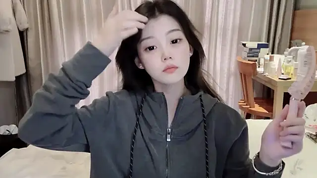 yangyang-1115 online show from 02/21/25, 07:56