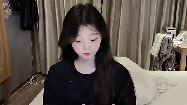 yangyang-1115 online show from 03/08/25, 12:41