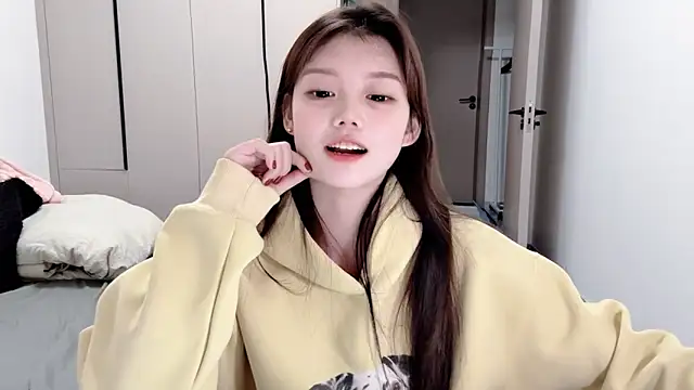 yangyang-1115 online show from 10/18/25, 04:41