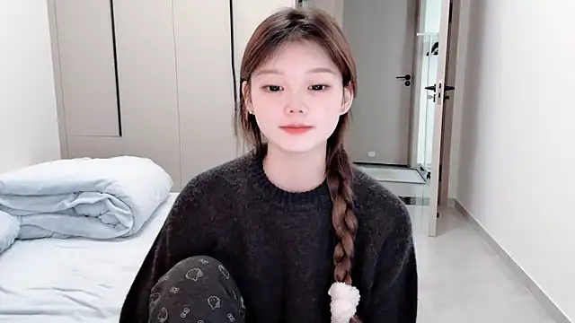 yangyang-1115 online show from 11/02/25, 04:26