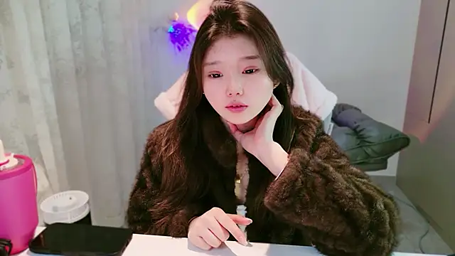 yangyang-1115 online show from 12/01/25, 05:01