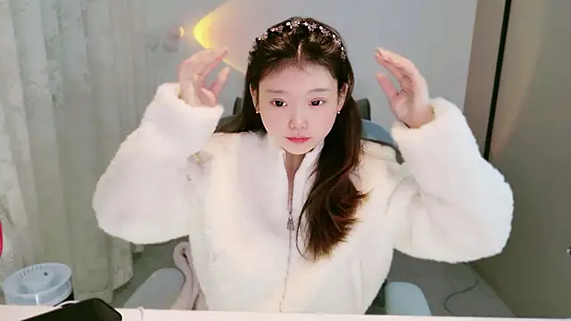 yangyang-1115 online show from 12/04/25, 04:33