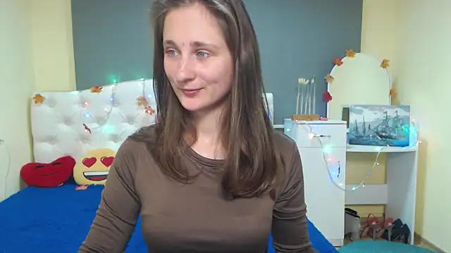 MichelLeee online show from 11/18/25, 12:31