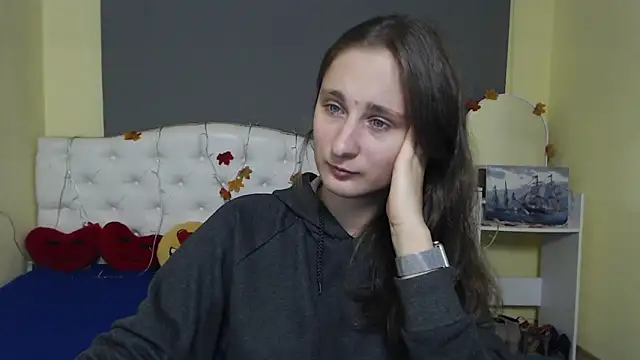 MichelLeee online show from 11/28/25, 12:19