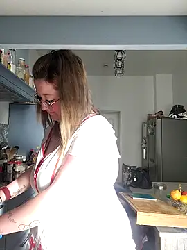 Lillyloo  online show from 03/10/26, 07:24