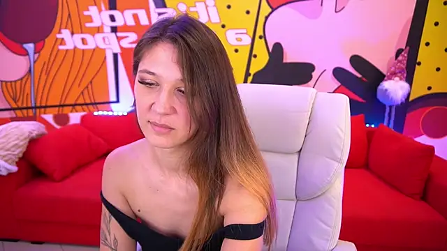 DreamyLinaa online show from 12/24/24, 10:44