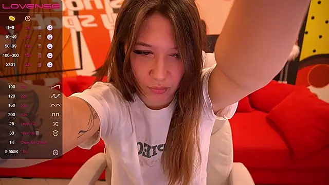 DreamyLinaa online show from 12/27/24, 07:51