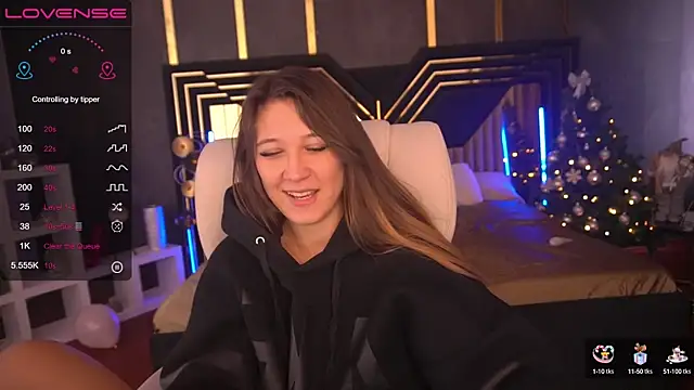 DreamyLinaa online show from 12/30/24, 10:32