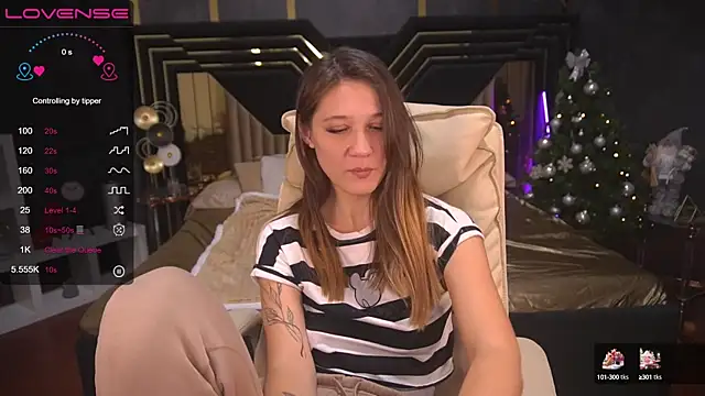 DreamyLinaa online show from 01/04/25, 02:56