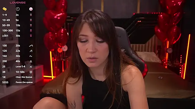 DreamyLinaa online show from 02/13/25, 07:35