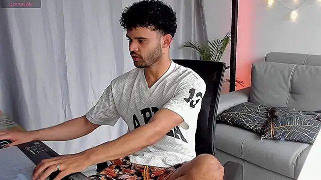 andrewChris  online show from 02/26/25, 02:03