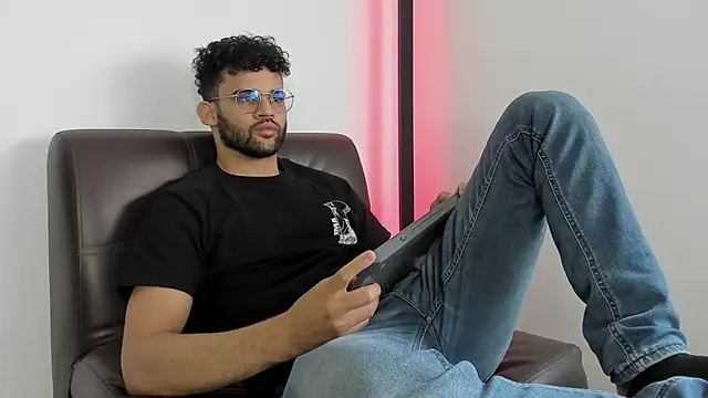 andrewChris  online show from 09/16/25, 09:27