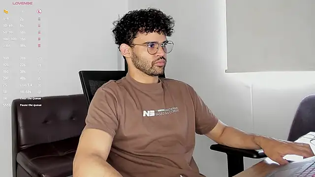 andrewChris  online show from 10/27/25, 06:34