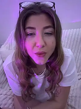 Snapshot of badlills201 chatting on 03/20/26, 02:16 badlills201 online show from 03/20/26, 02:16