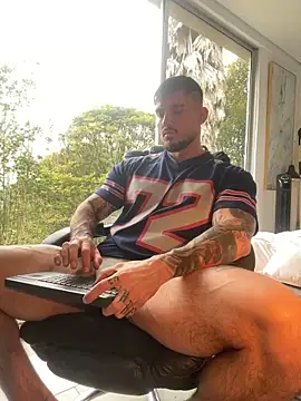 DimitriSullivan  online show from 12/18/25, 02:45