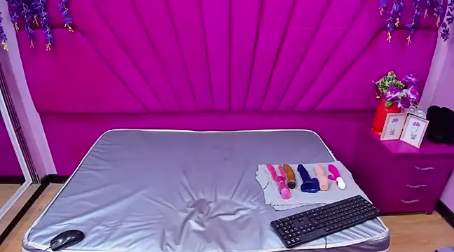 alaha evans online show from 01/30/25, 09:15