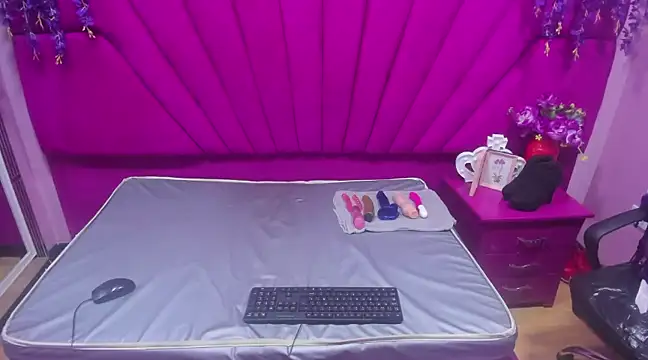 alaha evans online show from 02/02/25, 06:04