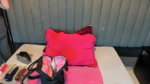 Snapshot of alaha_evans chatting on 03/20/26, 04:17 alaha evans online show from 03/20/26, 04:17