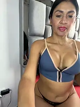 Snapshot of danielax50 chatting on 03/06/25, 04:07 danielax50 online show from 03/06/25, 04:07