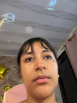 Snapshot of Lady_Rey chatting on 04/15/26, 11:05 Lady Rey online show from 04/15/26, 11:05