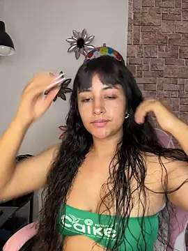 Snapshot of Lady_Rey chatting on 04/17/26, 01:41 Lady Rey online show from 04/17/26, 01:41