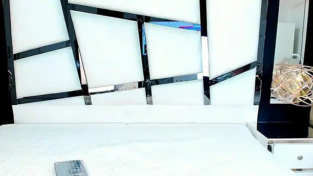 Snapshot of AriannaRussell_ chatting on 03/09/26, 02:21 AriannaRussell online show from 03/09/26, 02:21