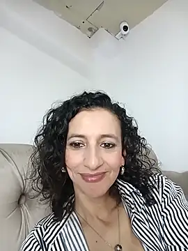 Snapshot of AriannaRussell_ chatting on 03/13/26, 12:56 AriannaRussell online show from 03/13/26, 12:56