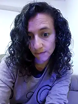 AriannaRussell  online show from 06/18/26, 12:42