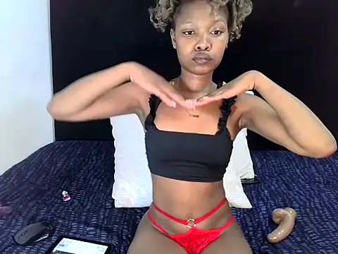 Snapshot of RayaBae chatting on 04/06/26, 09:21 RayaBae online show from 04/06/26, 09:21