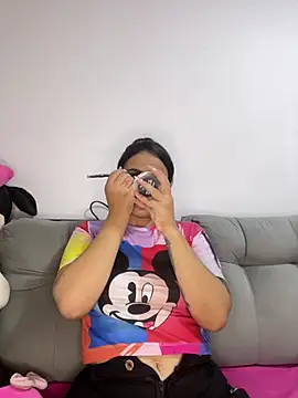 Snapshot of Leyna_Kenet chatting on 01/03/25, 02:54 Leyna Kenet online show from 01/03/25, 02:54