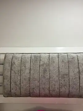 Snapshot of Leyna_Kenet chatting on 01/21/25, 12:25 Leyna Kenet online show from 01/21/25, 12:25