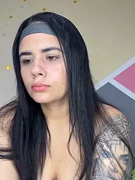 Snapshot of Leyna_Kenet chatting on 05/31/26, 07:15 Leyna Kenet online show from 05/31/26, 07:15