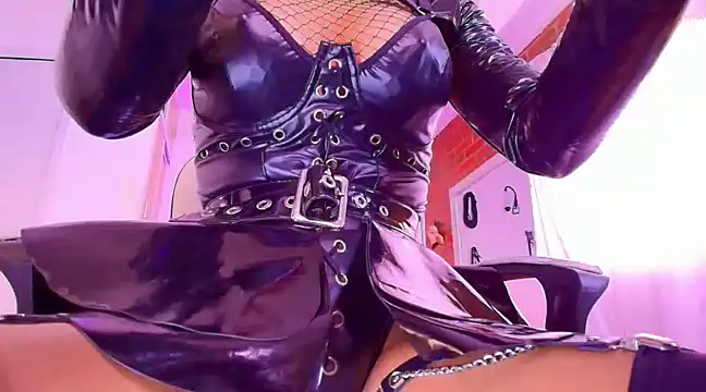 Snapshot of xl_dakotadom chatting on 01/06/25, 12:13 xl dakotadom online show from 01/06/25, 12:13