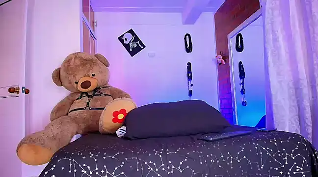 Snapshot of xl_dakotadom chatting on 01/11/25, 08:43 xl dakotadom online show from 01/11/25, 08:43