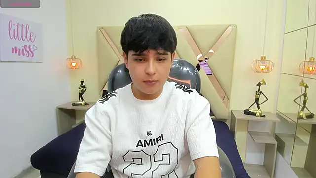 AndrewPherson online show from 04/11/26, 01:37