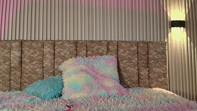 Snapshot of tiffany_johnson11 chatting on 11/28/25, 07:49 tiffany johnson11 online show from 11/28/25, 07:49