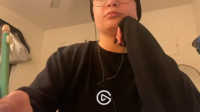 livcutebaby online show from 12/21/24, 06:09