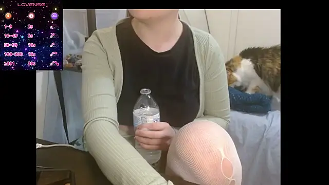 livcutebaby online show from 01/25/25, 12:27