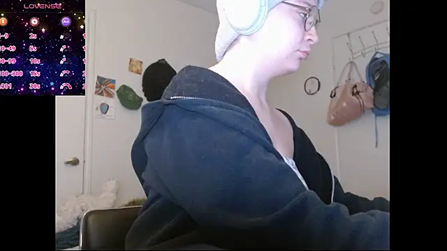livcutebaby online show from 01/26/25, 12:48
