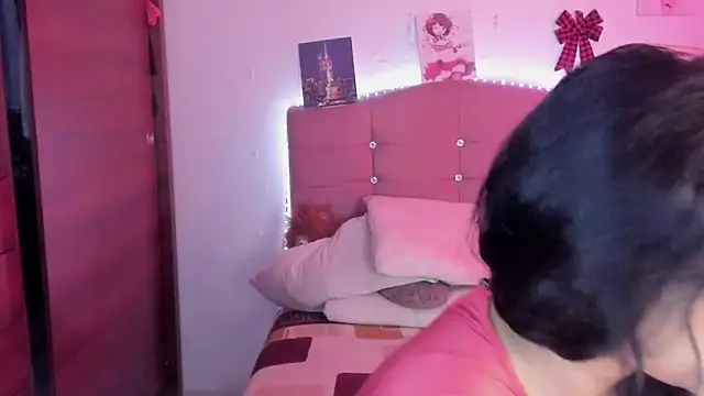 Snapshot of male_couper chatting on 12/05/24, 06:11 male couper online show from 12/05/24, 06:11