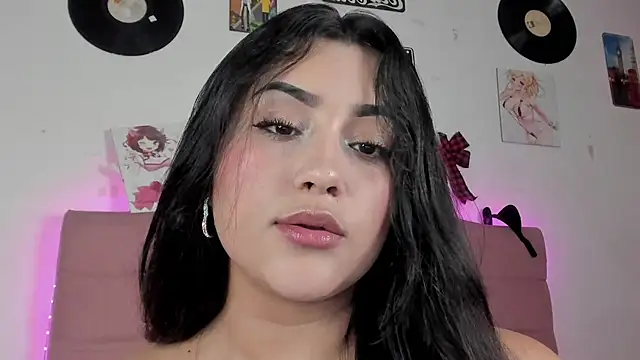 Snapshot of male_couper chatting on 12/12/24, 02:26 male couper online show from 12/12/24, 02:26