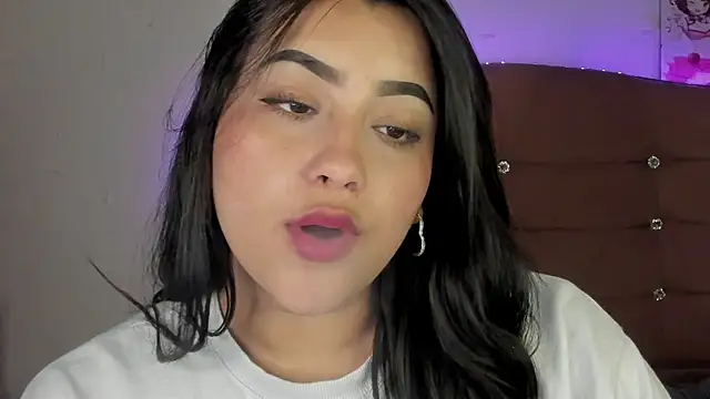 Snapshot of male_couper chatting on 01/31/25, 05:30 male couper online show from 01/31/25, 05:30